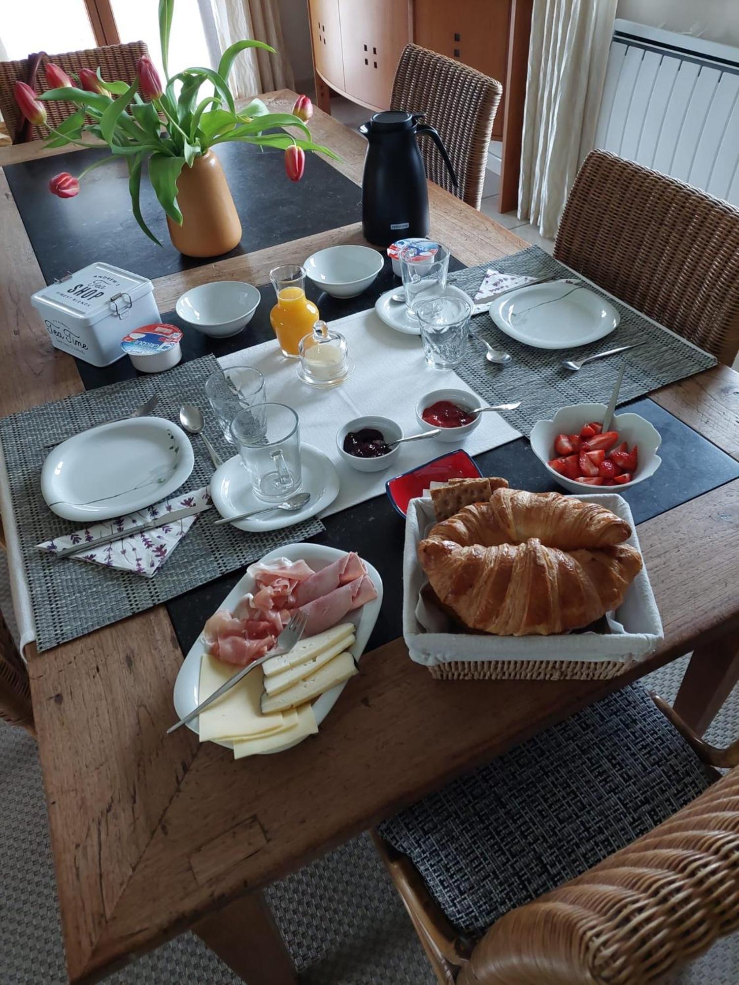Aux Trois Muriers Villeneuve-sur-Lot Esterno foto